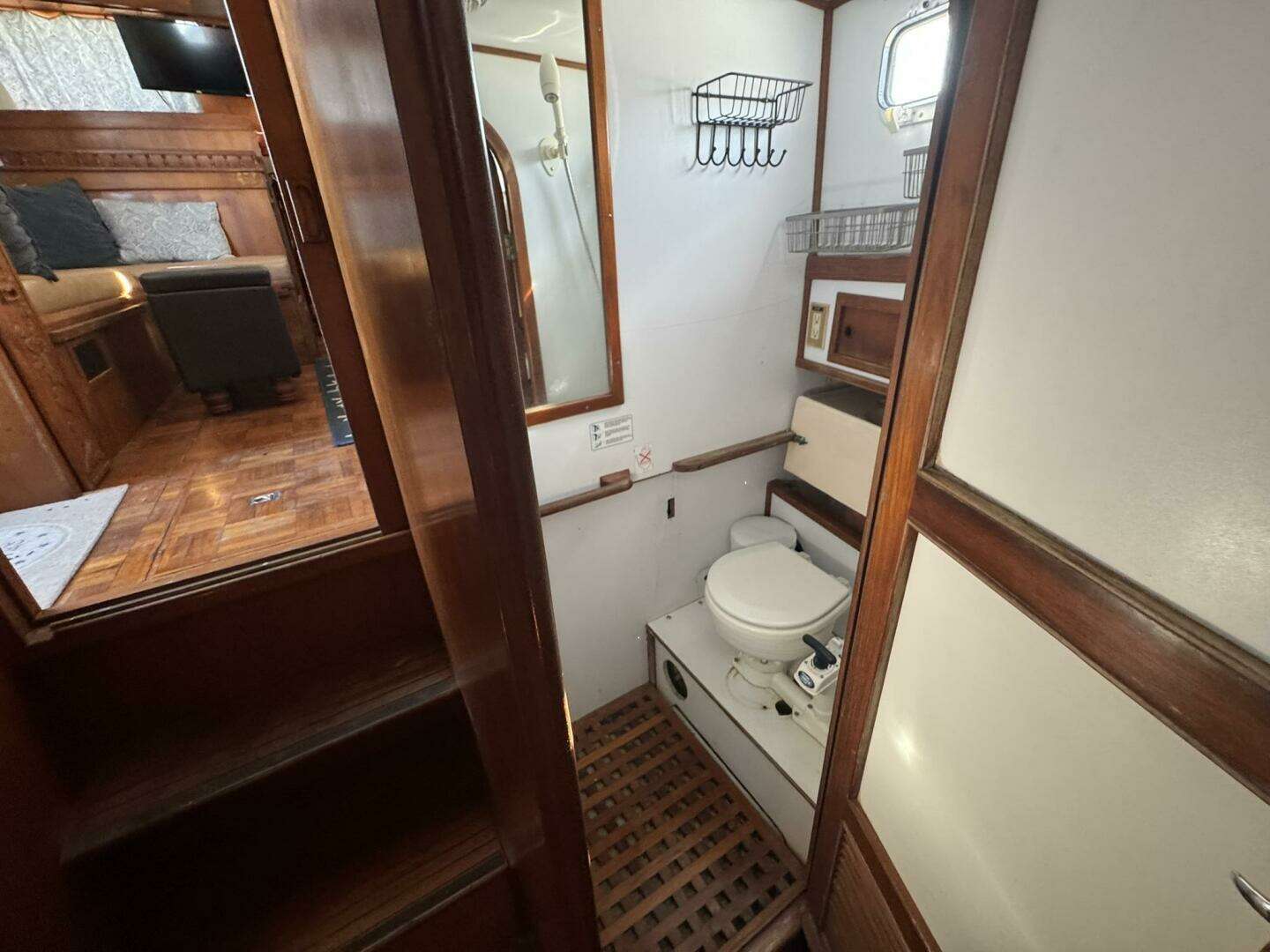 1986 Marine Trader 34 Double Cabin - Image 130