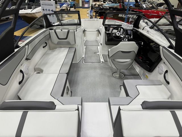 2026 Yamaha Boats AR220 - 4
