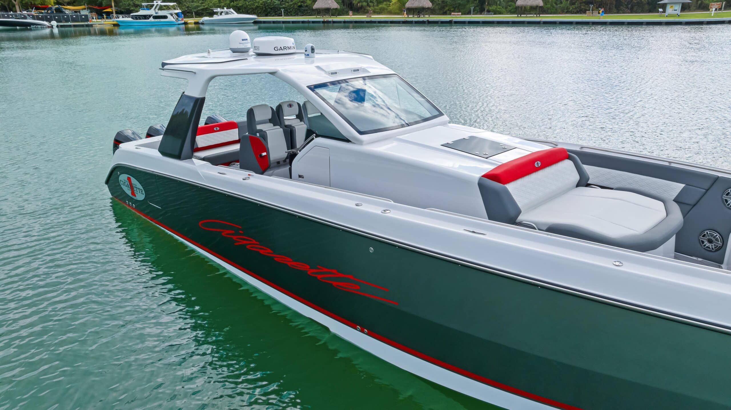 2022 Cigarette 42' Auroris - 10