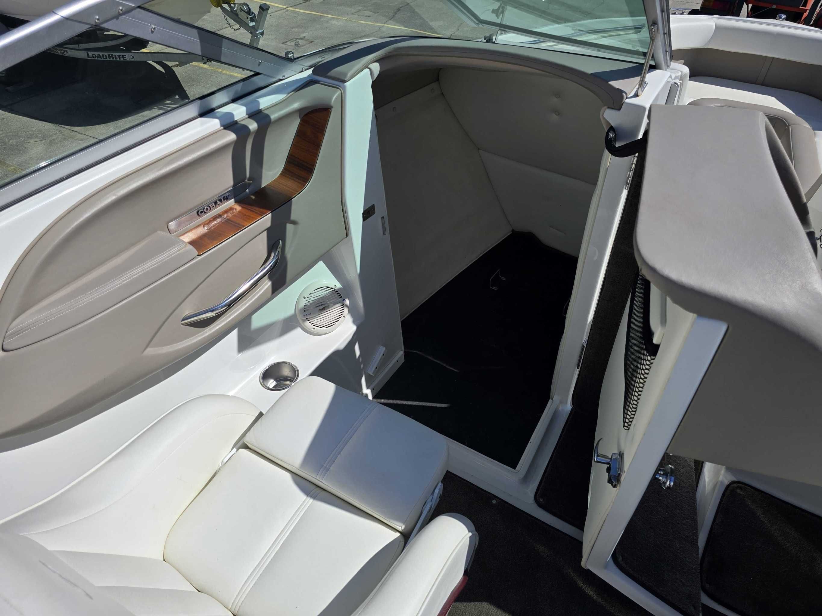 2005 Cobalt 246 - 8