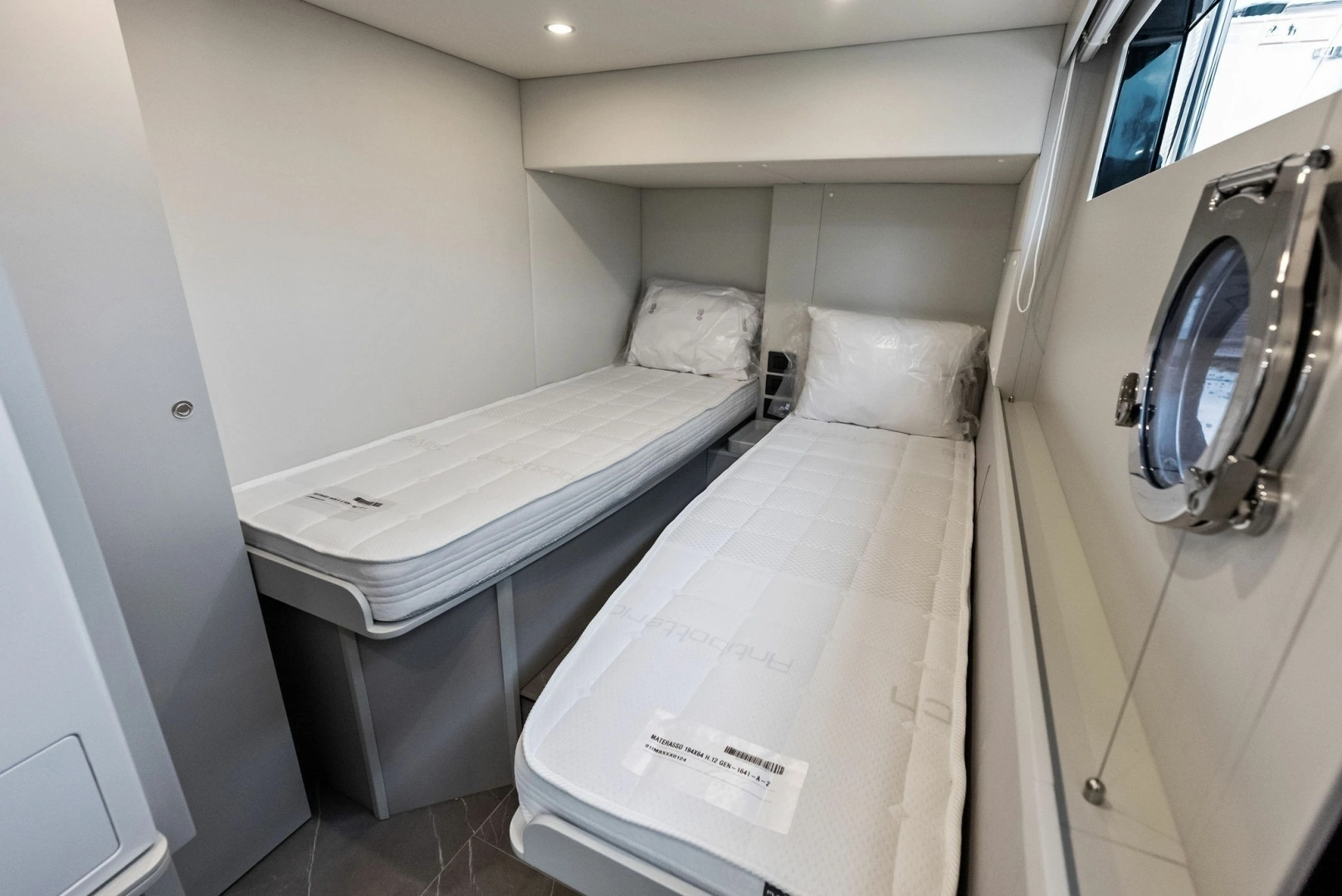2026 Absolute 62 Navetta - Image 37