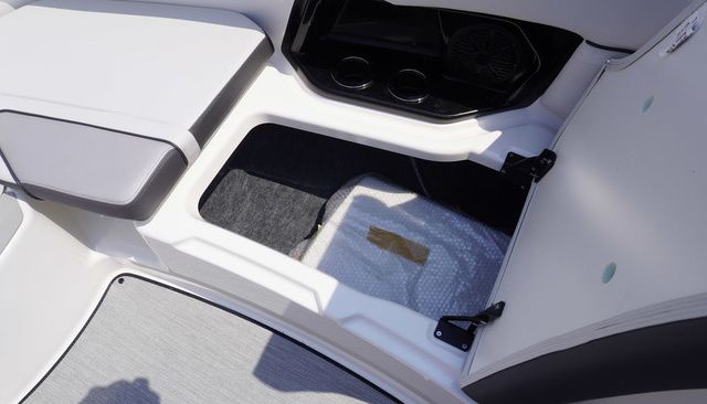 2025 Yamaha Boats AR250 - 26