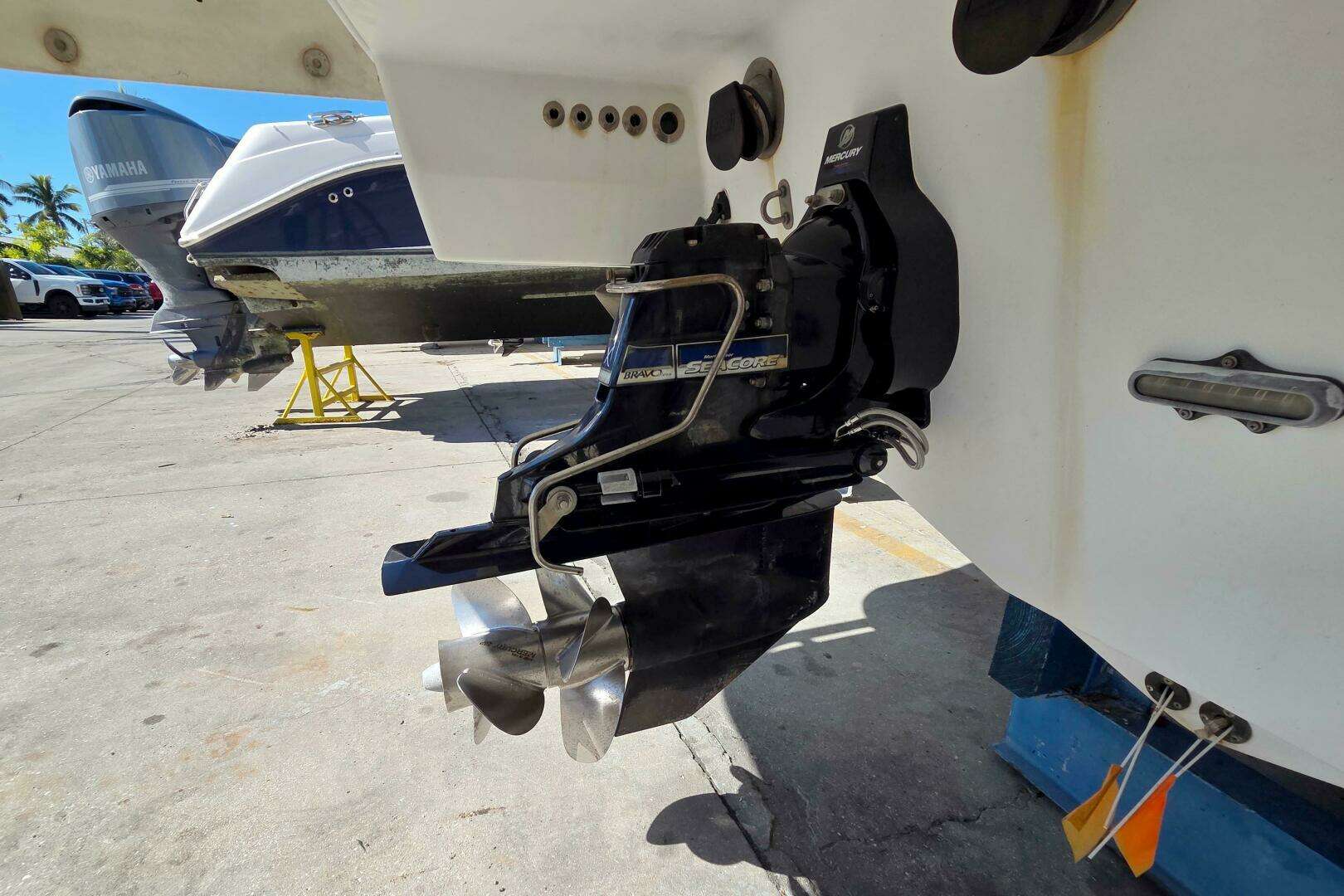 2015 Formula 350 Crossover Bowrider - Image 60