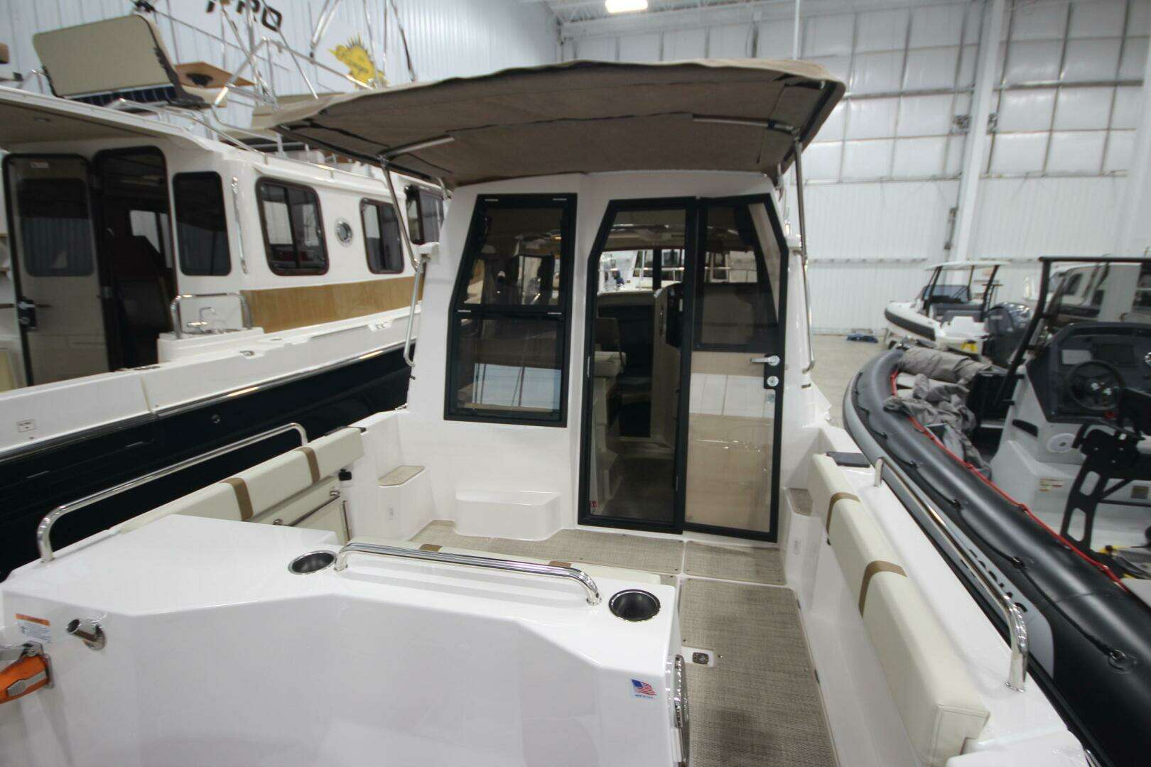 2026 Ranger Tugs R-25 Luxury Edition - Image 8