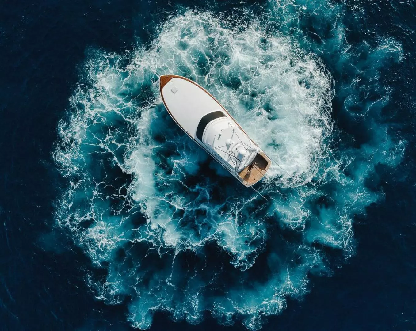 2020 Hatteras Convertible GT59 - Image 42