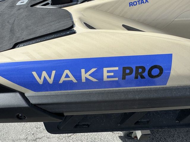 2025 Sea-Doo Wake - 10