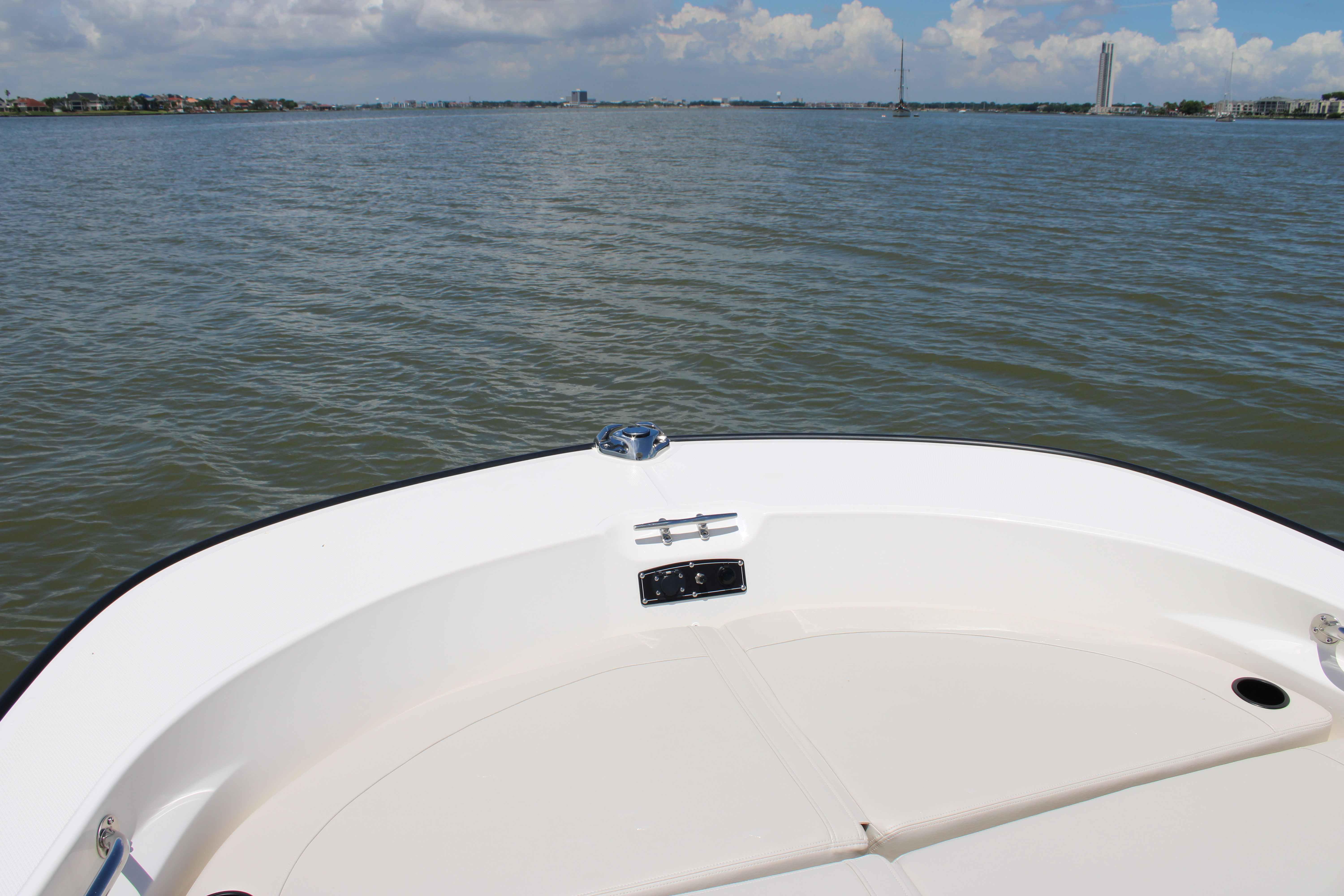 2026 Boston Whaler 210 Montauk - 41