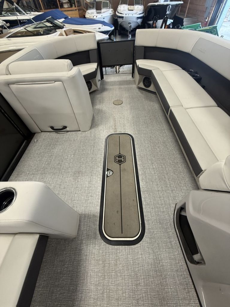 2025 Harris Cruiser 230 FC - 6