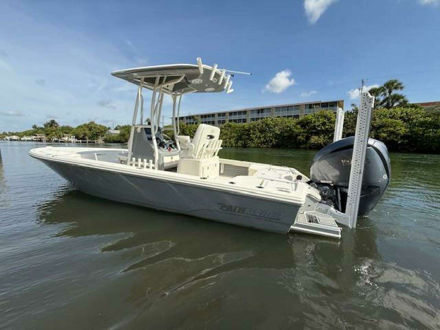 2022 Pathfinder 2500 Hybrid - Image 9