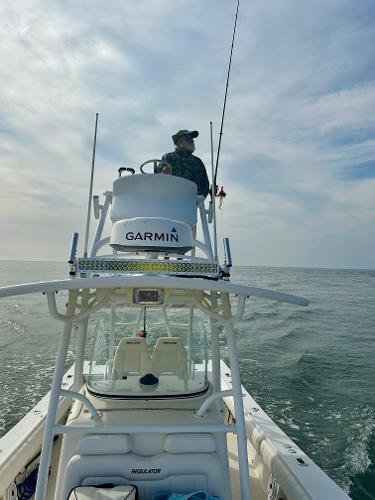 2010 Regulator 29 Forward Seating - 13