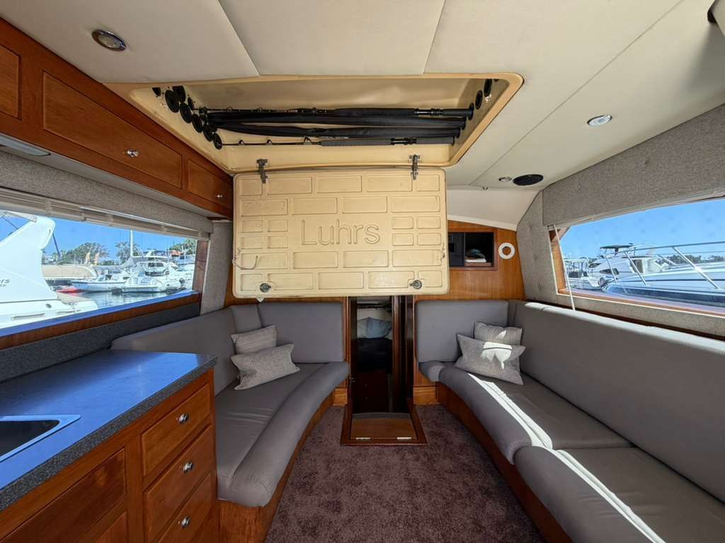 2000 Luhrs Tournament 340 Convertible - 42