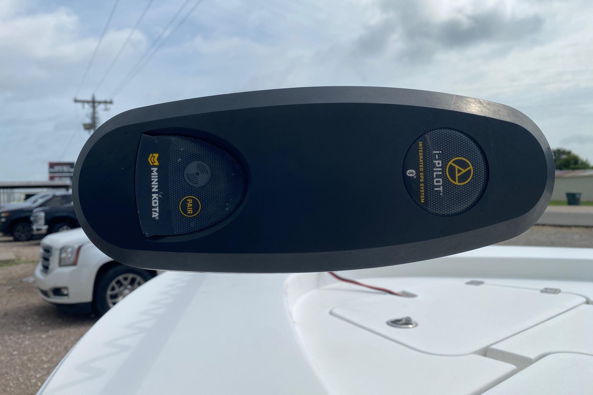 Minn Kota i-Pilot system on 2013 Sportsman Masters 227 Bay Boat.