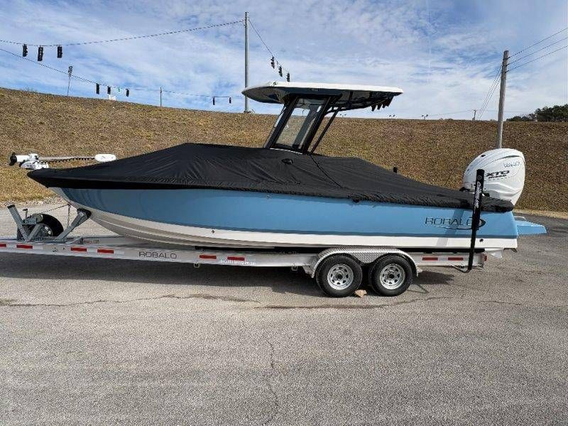 2026 Robalo 266 Cayman - 95