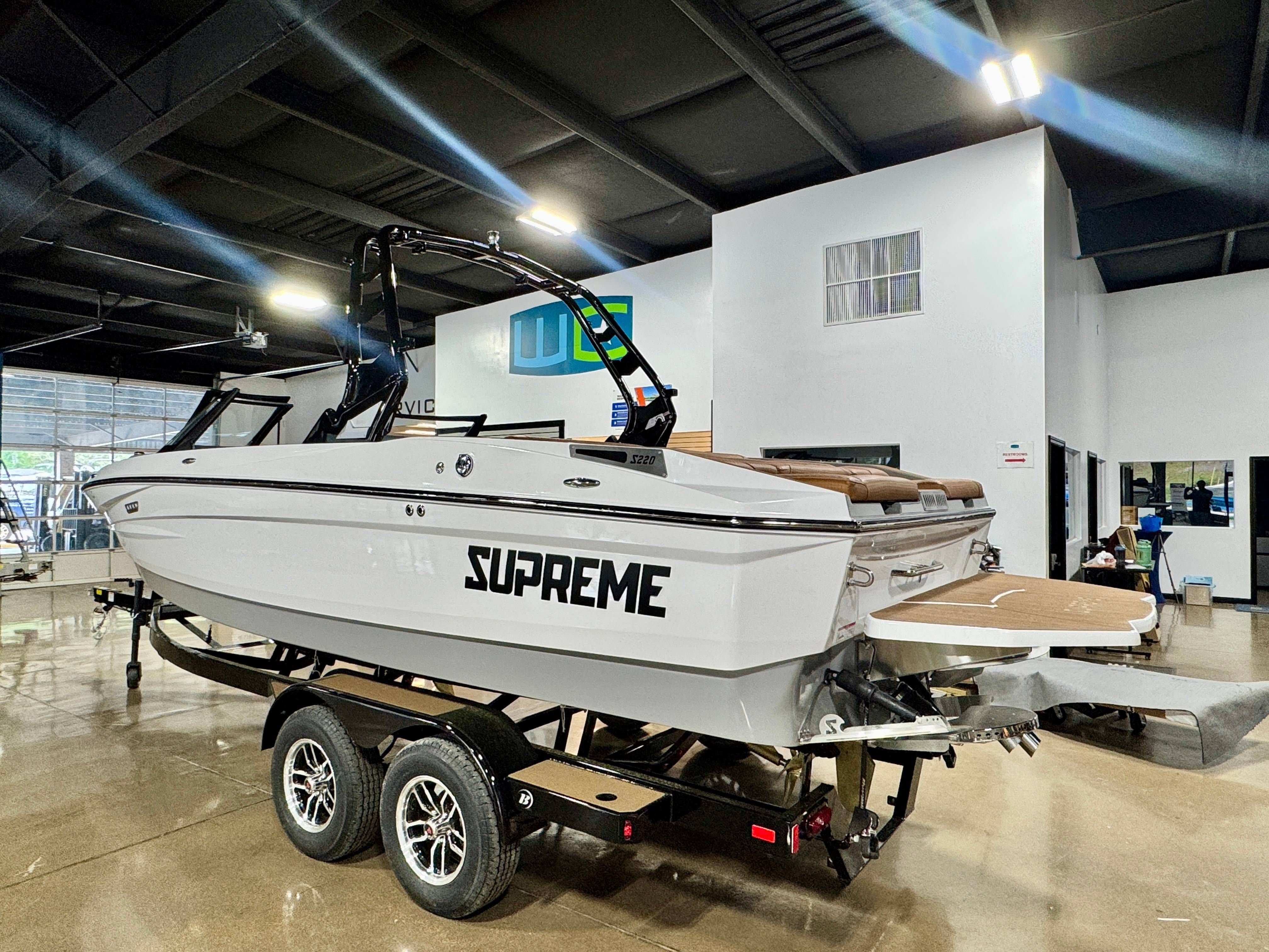 2025 Supreme S220 - 4