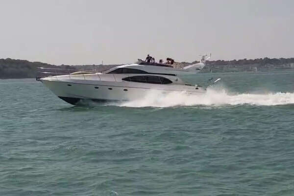 1999 Azimut 58