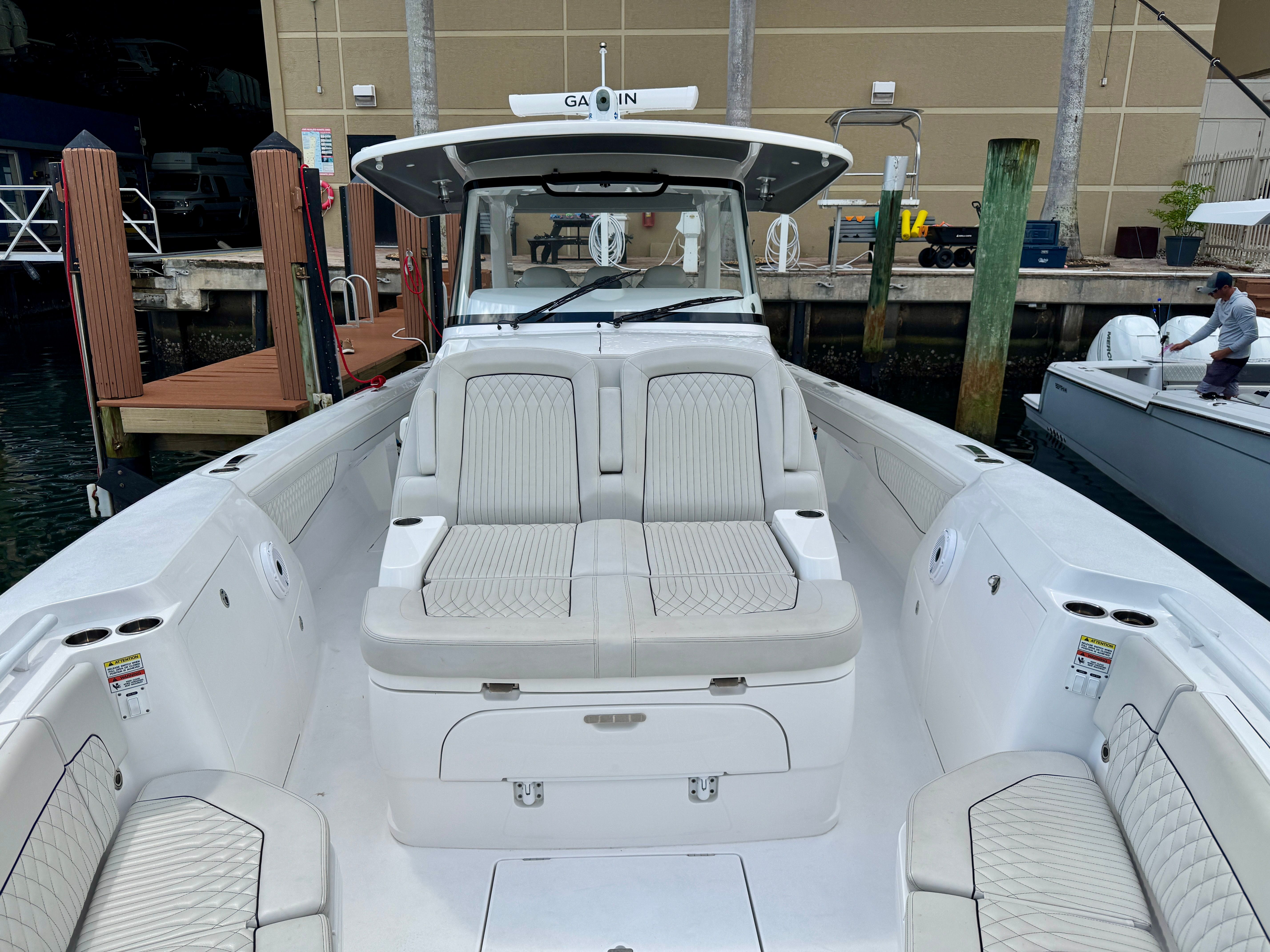 2024 Intrepid 427 Nomad SE - 40
