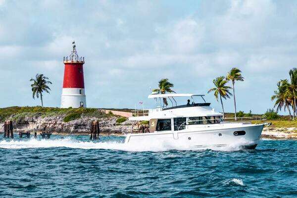 2026 Beneteau Swift Trawler