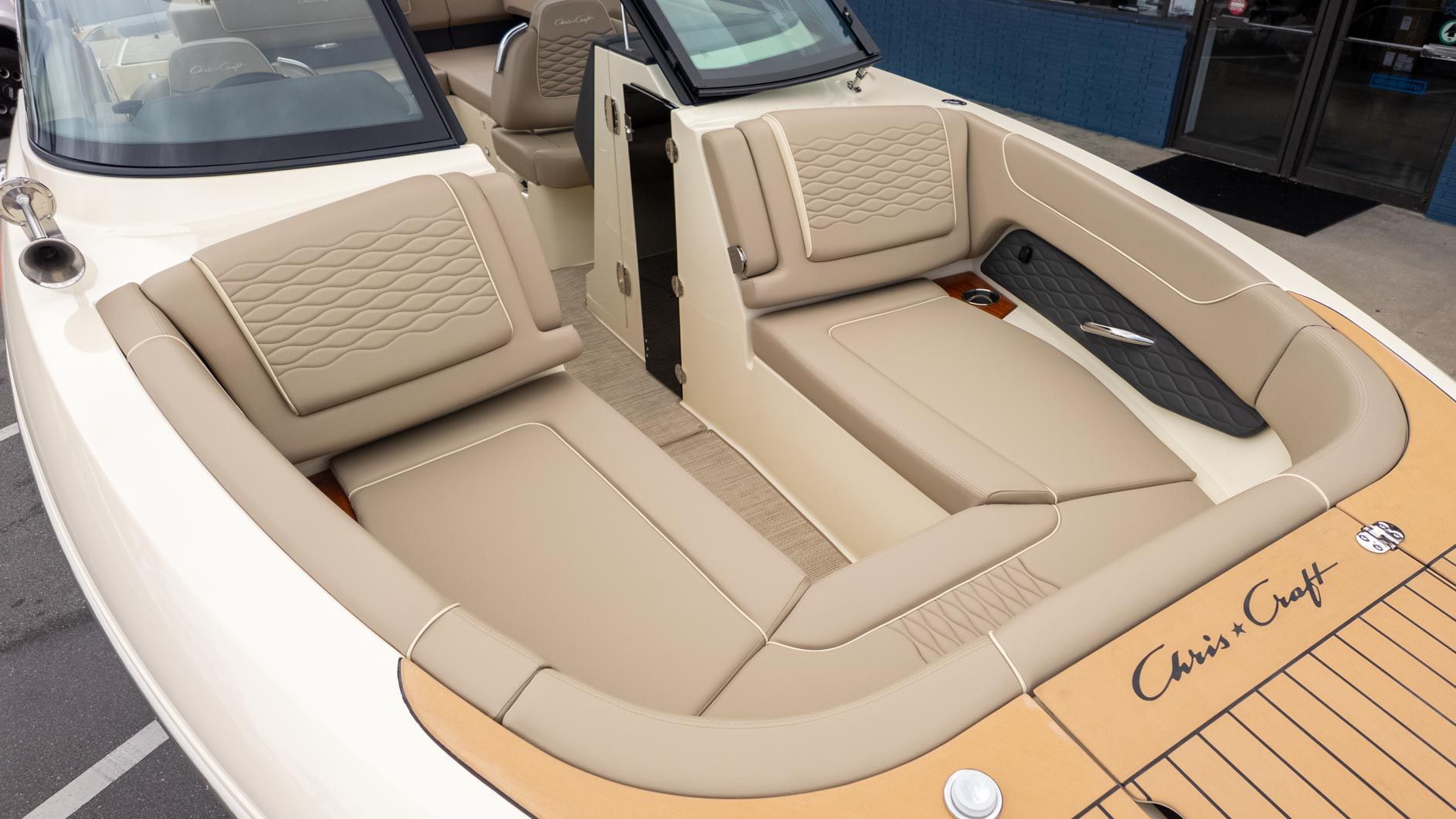 2026 Chris-Craft Sportster 28 - 12