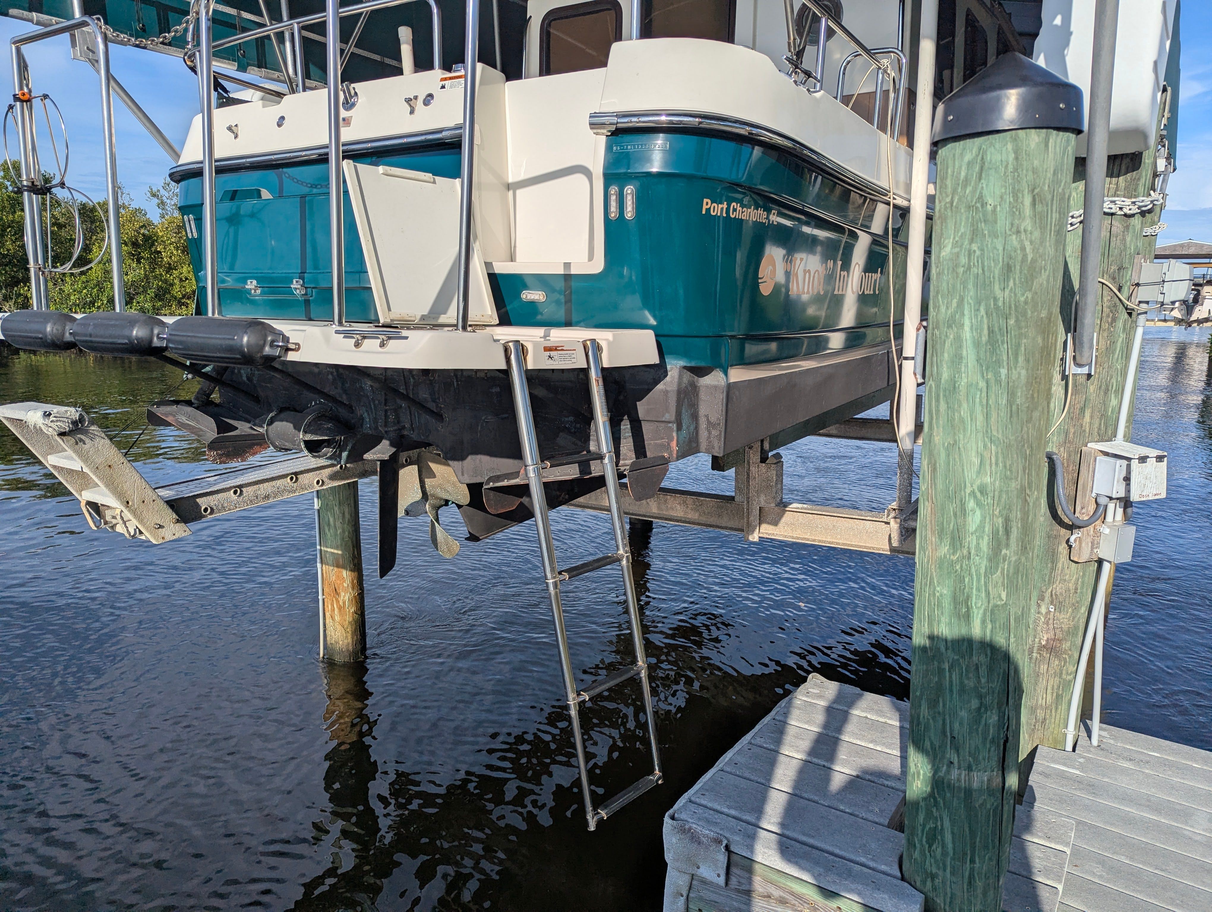2014 Ranger Tugs R-27 - 104
