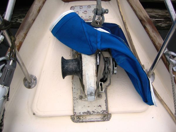 Anchor winch on Hallberg-Rassy Rasmus 35, year 1974.