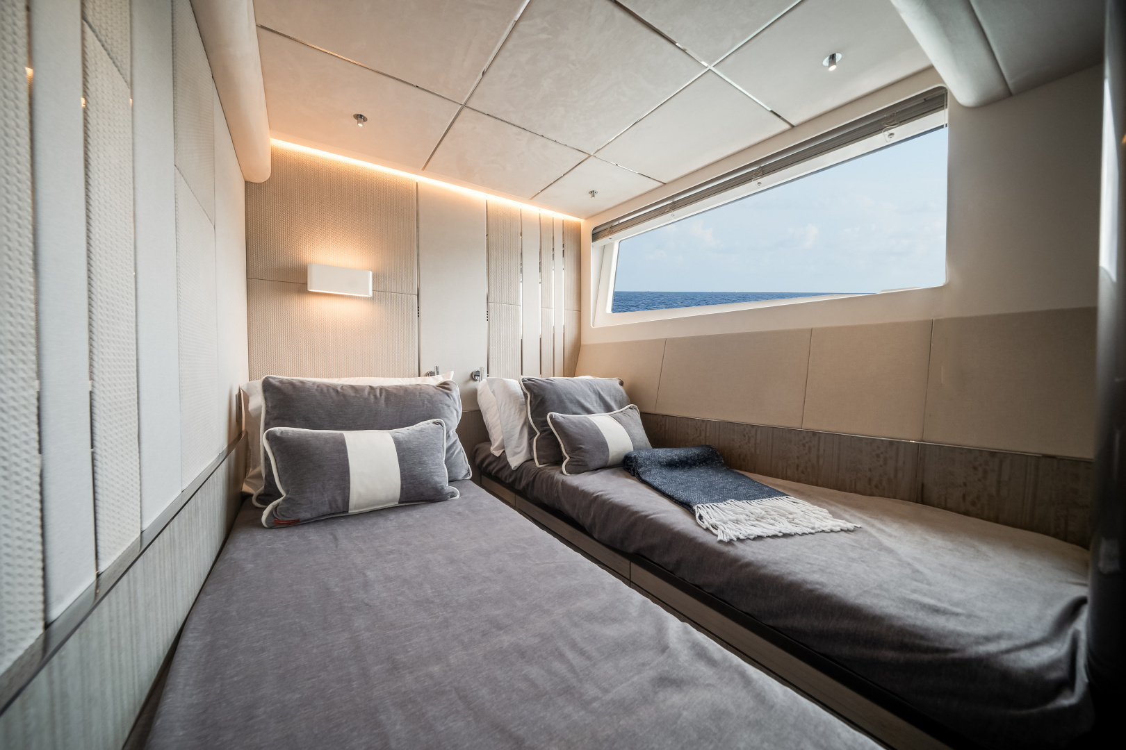 2026 Galeon 620 FLY - Image 32