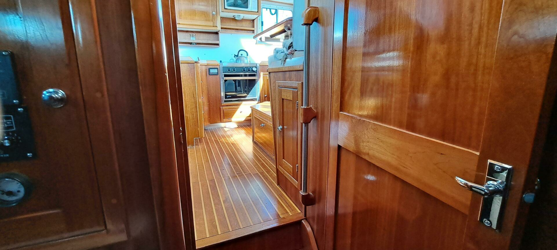 1999 Rozema Boat Works — - Image 15