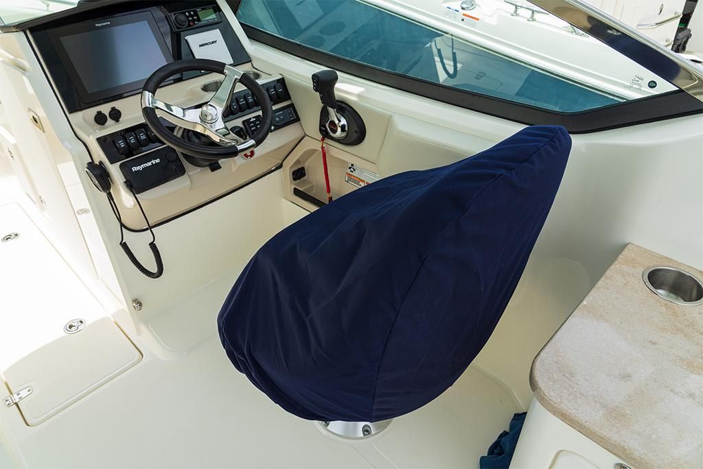 2023-Boston-Whaler-240-Vantage-MarineMax