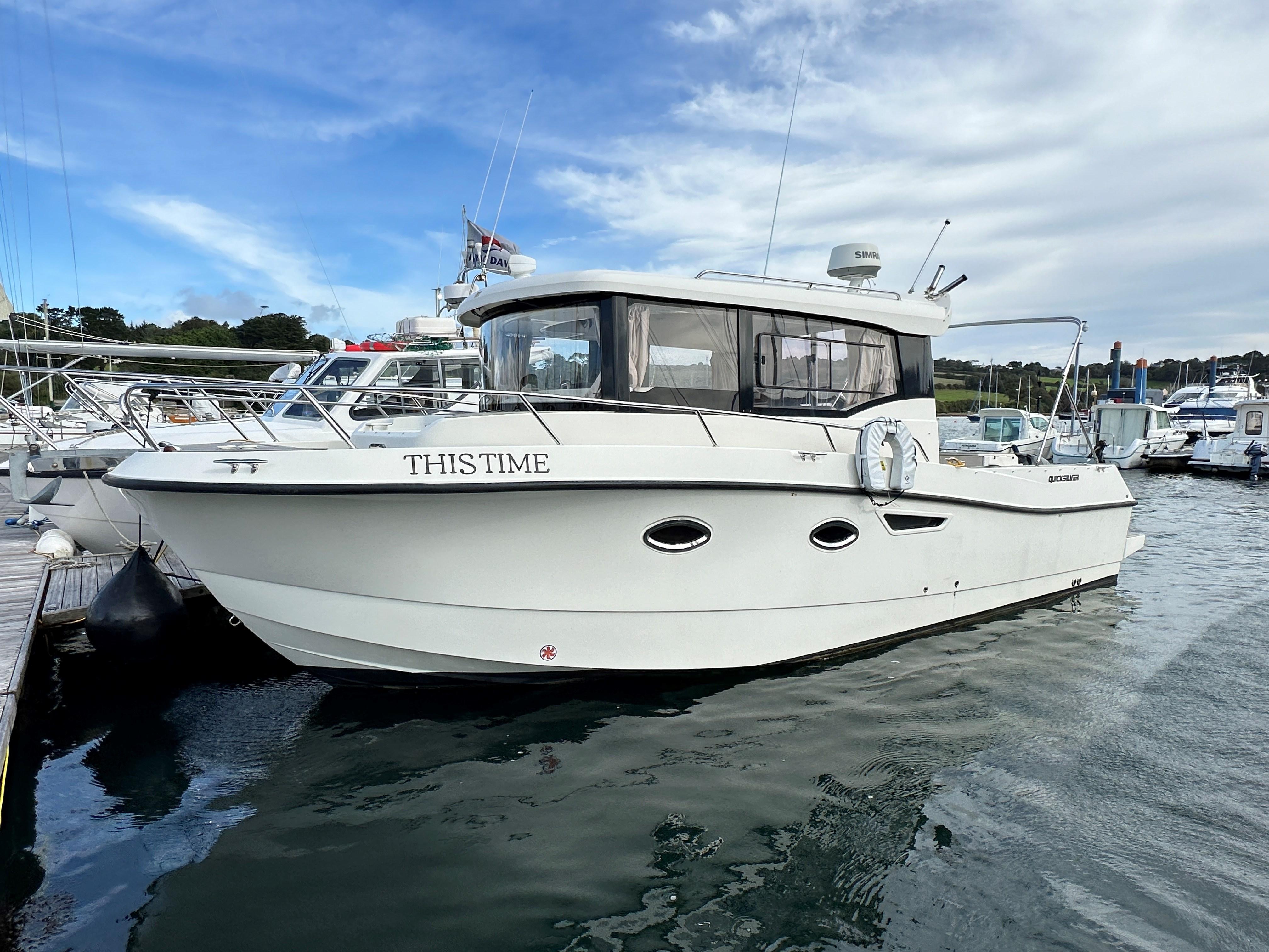 2016 Quicksilver 905 Pilothouse
