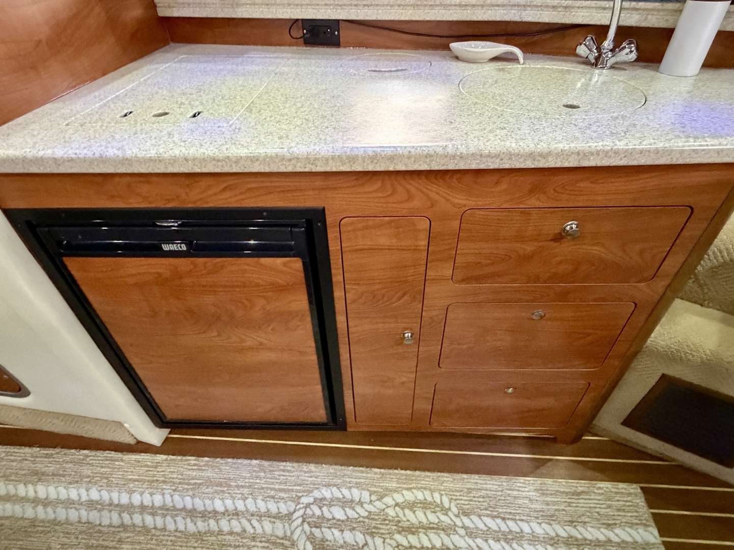 2007 Rinker 350 Express Cruiser - Image 46