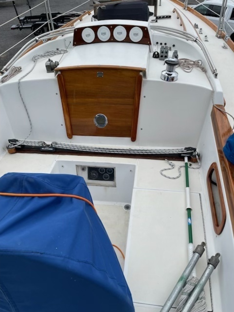 1980 Bristol 35.5 Keel/CB - Image 9