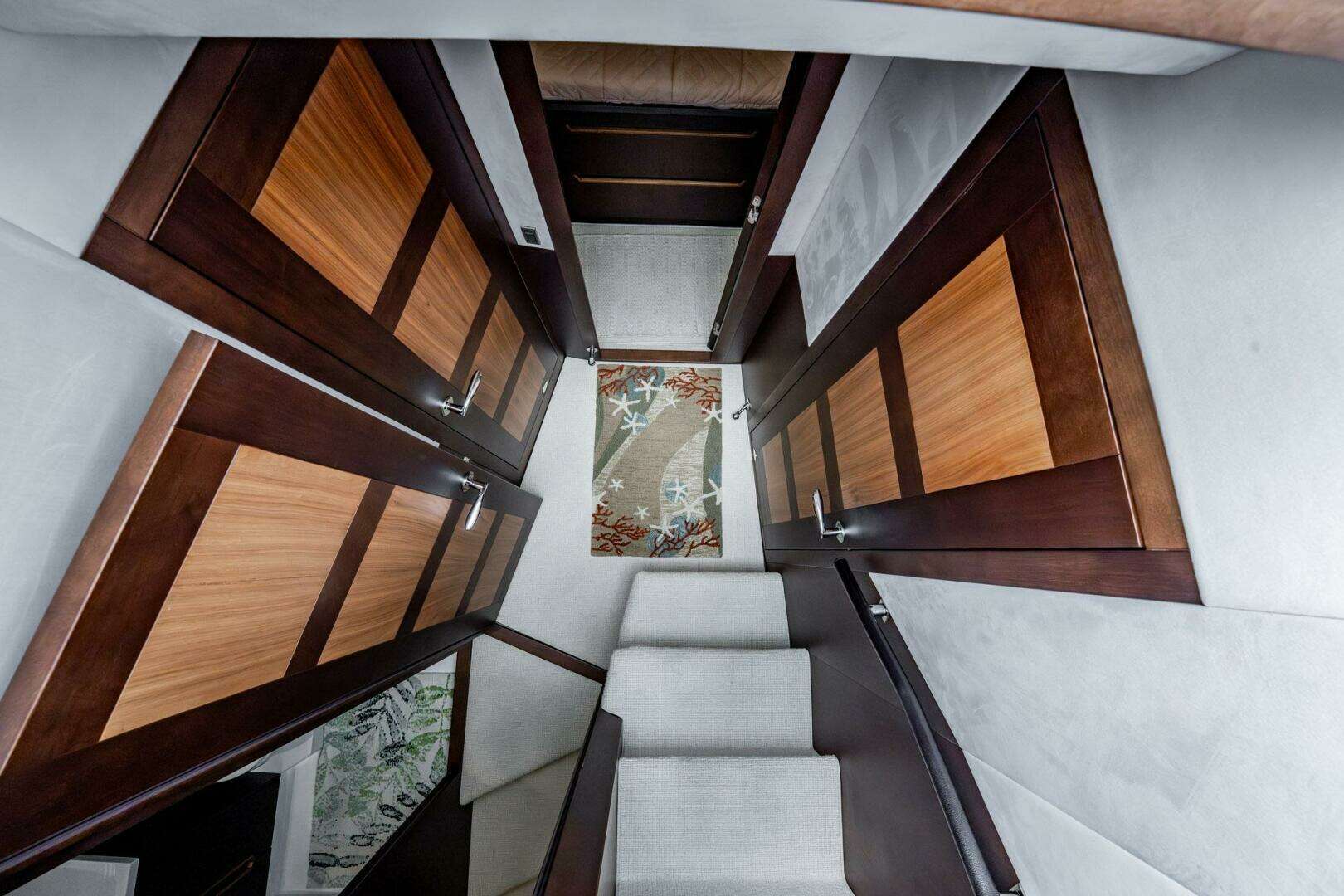 2017 Galeon 510 Skybridge - Image 24
