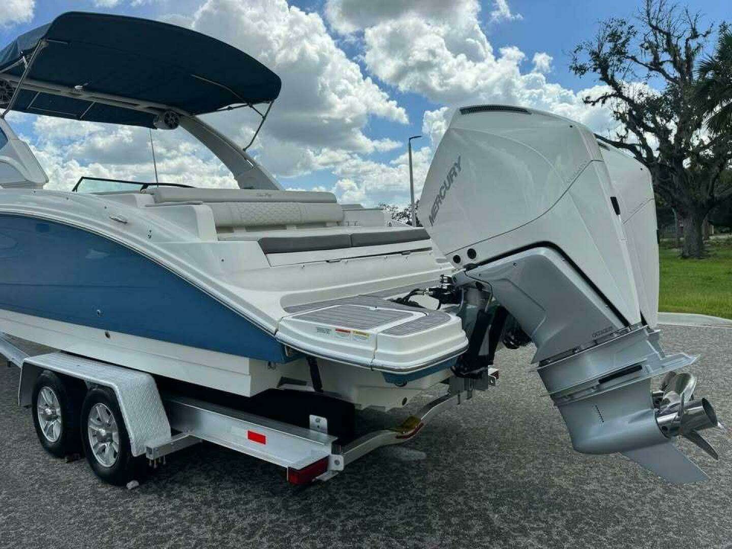 2022 Sea Ray — - Image 10