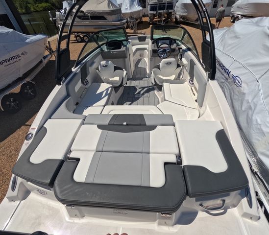 2026 Chaparral 23 SSi OB In Stock Trailer included - 8