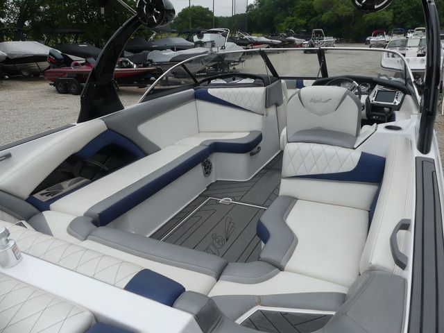 2016 Tigé RZ4 - 21