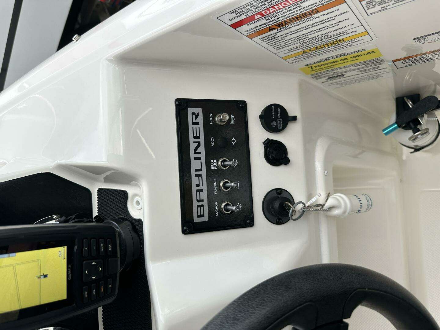 2023 Bayliner M17 - Image 16
