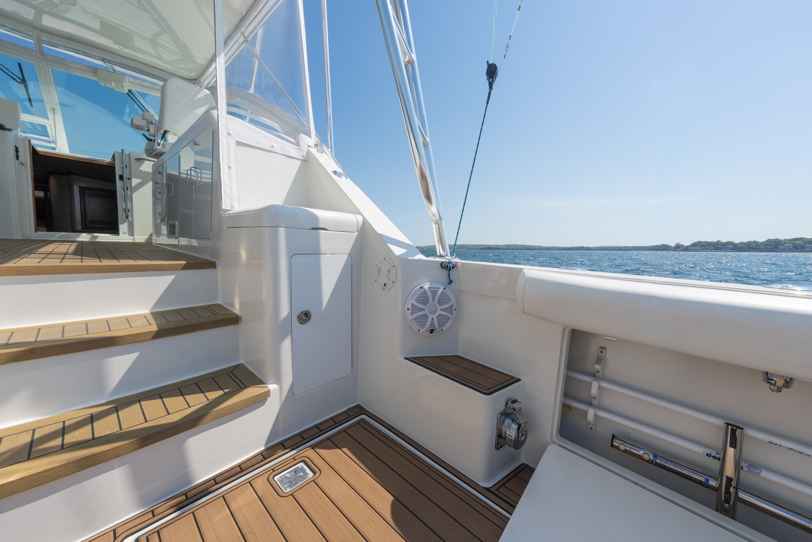 2002 Cabo 45 Express - Image 17