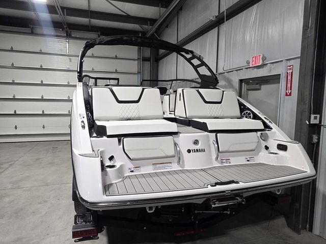 2026 Yamaha Boats 252S - 4