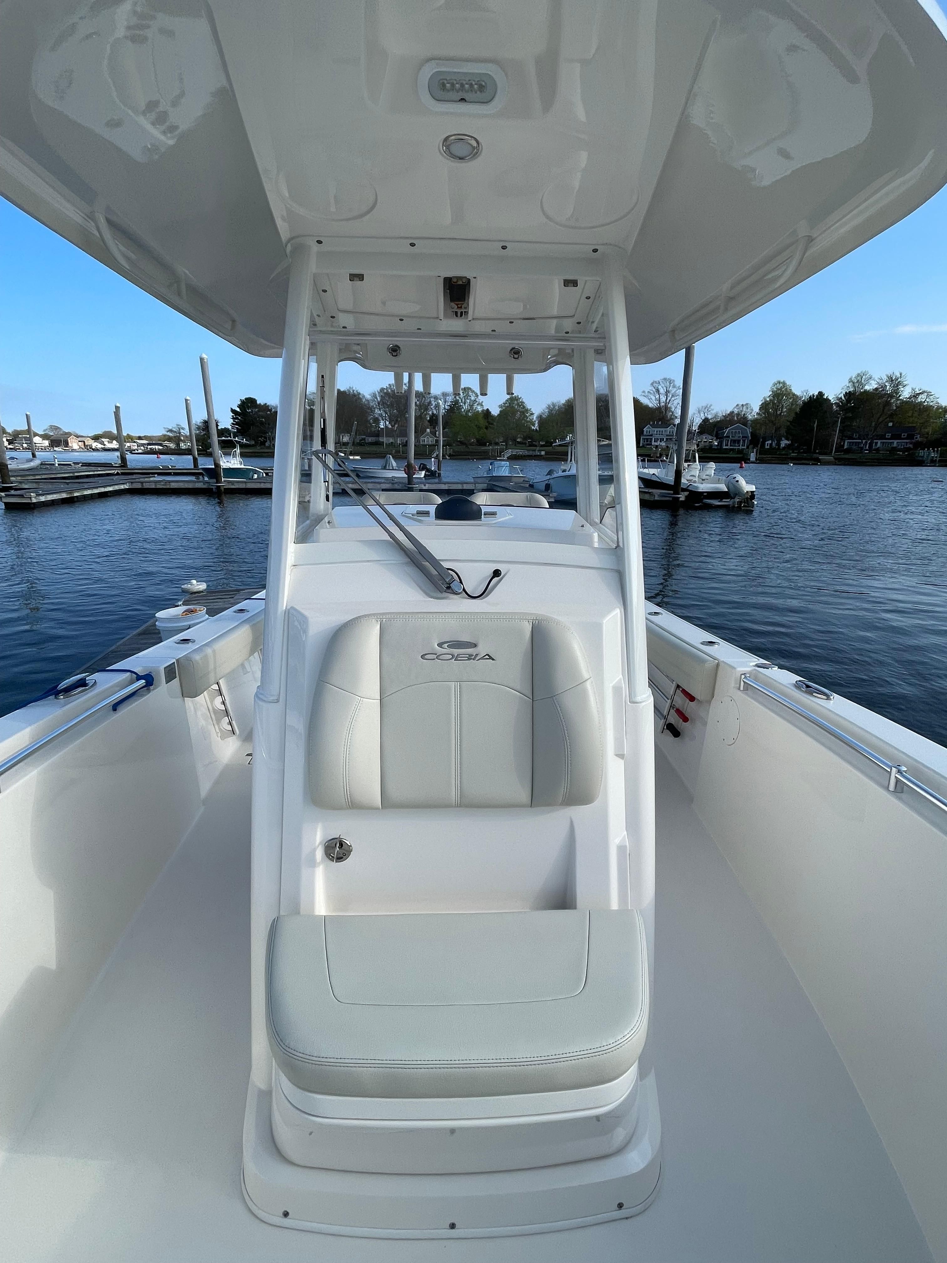 2019 Cobia 262 Center Console - 6