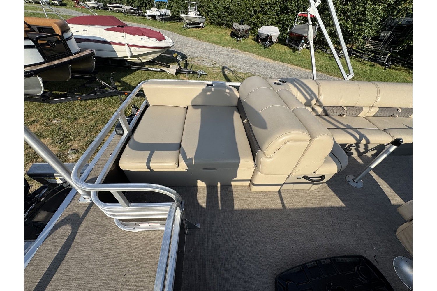2023 Sun Tracker Sportfish 24 XP3 - 32