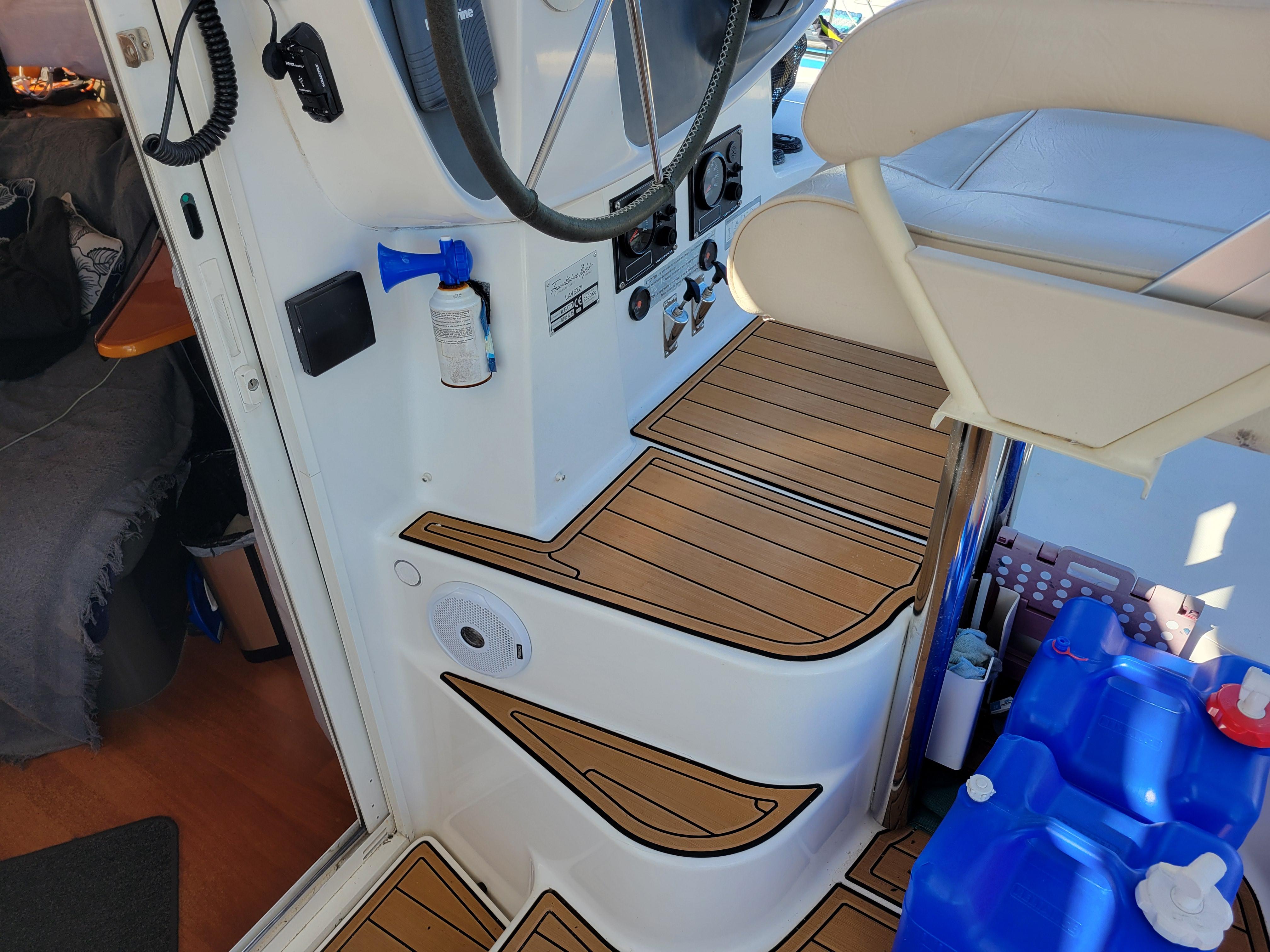 2006 Fountaine Pajot LAVEZZI 40 - 69