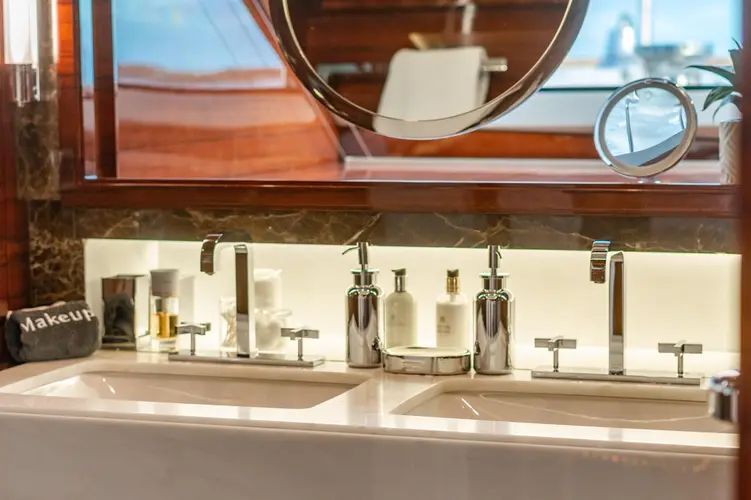 2011 Benetti Classic 121 - Image 33
