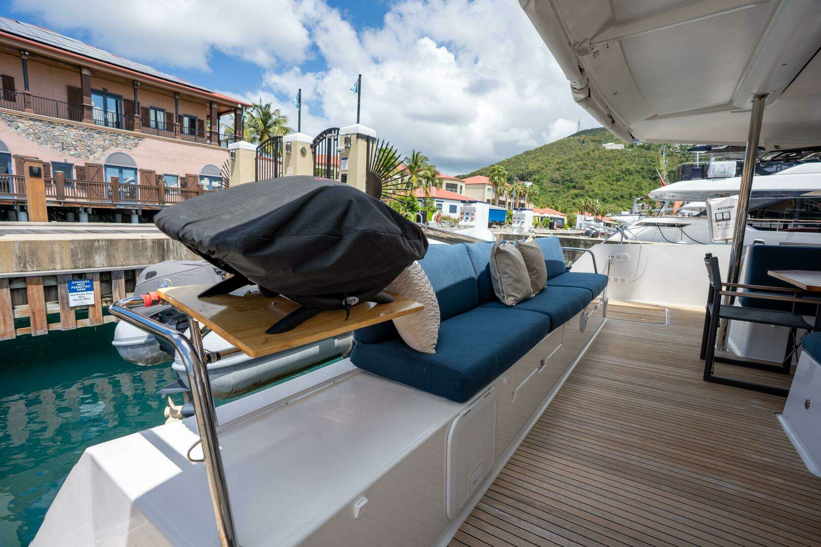 2020 Fountaine Pajot — - Image 29