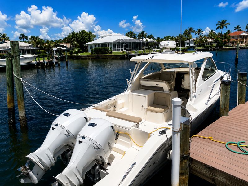 2016 Pursuit OS 325 Offshore