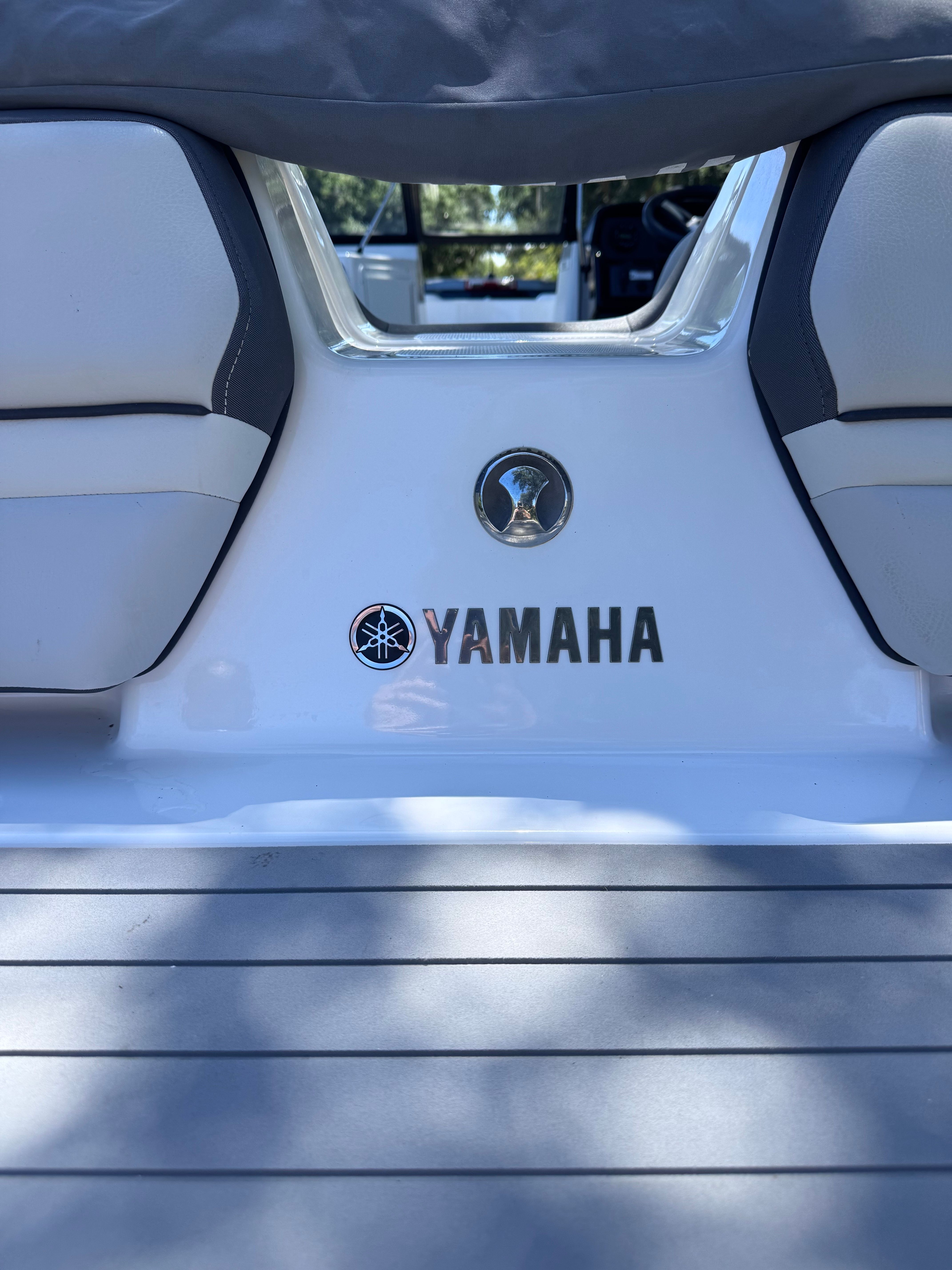 Yamaha SX190 2020 boat rear with logo and seating area.