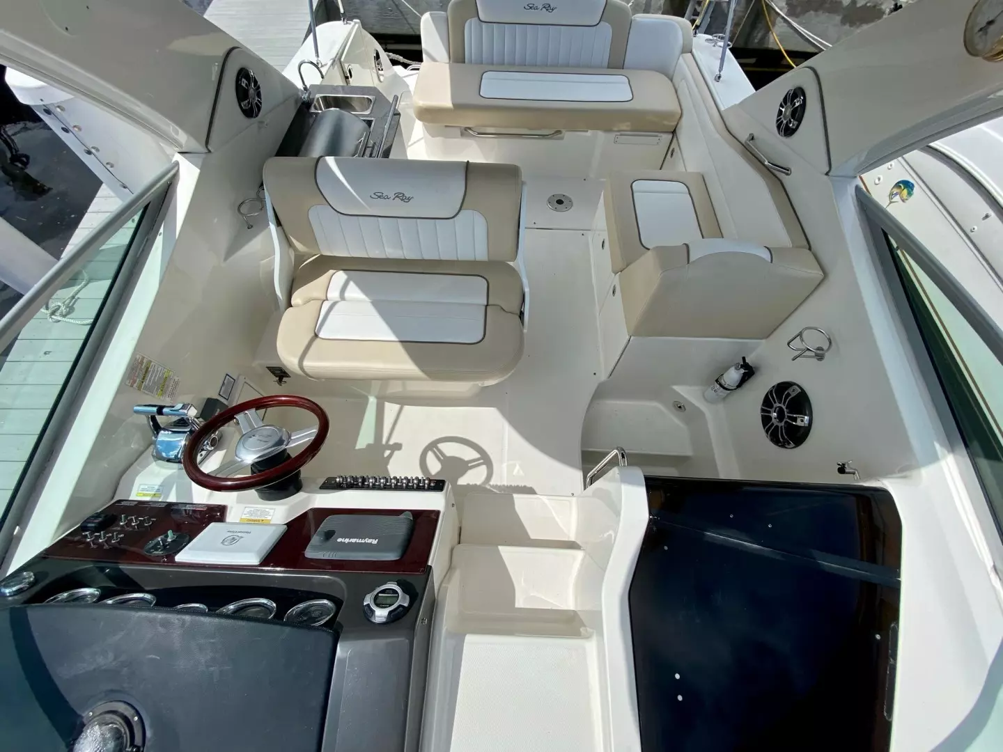 2013 Sea Ray 310 Sundancer - Image 12