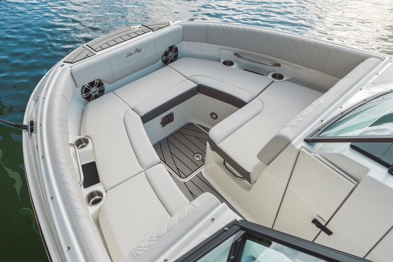 2025 Sea Ray SDX 250 Outboard - 7