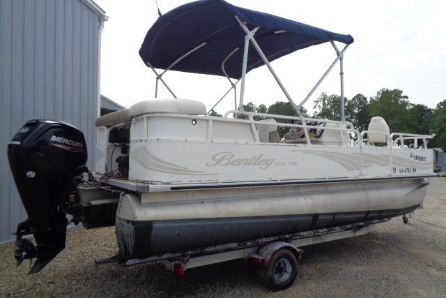 2008 Bentley Pontoons 200 CRUISE boat with canopy and Mercury outboard motor on trailer.