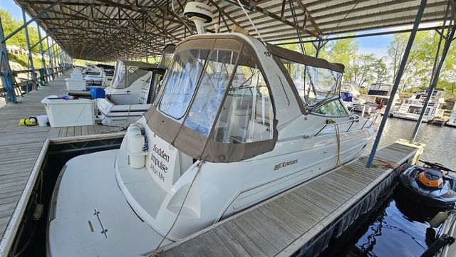 1996 Cruisers Yachts 3570 Esprit - 2