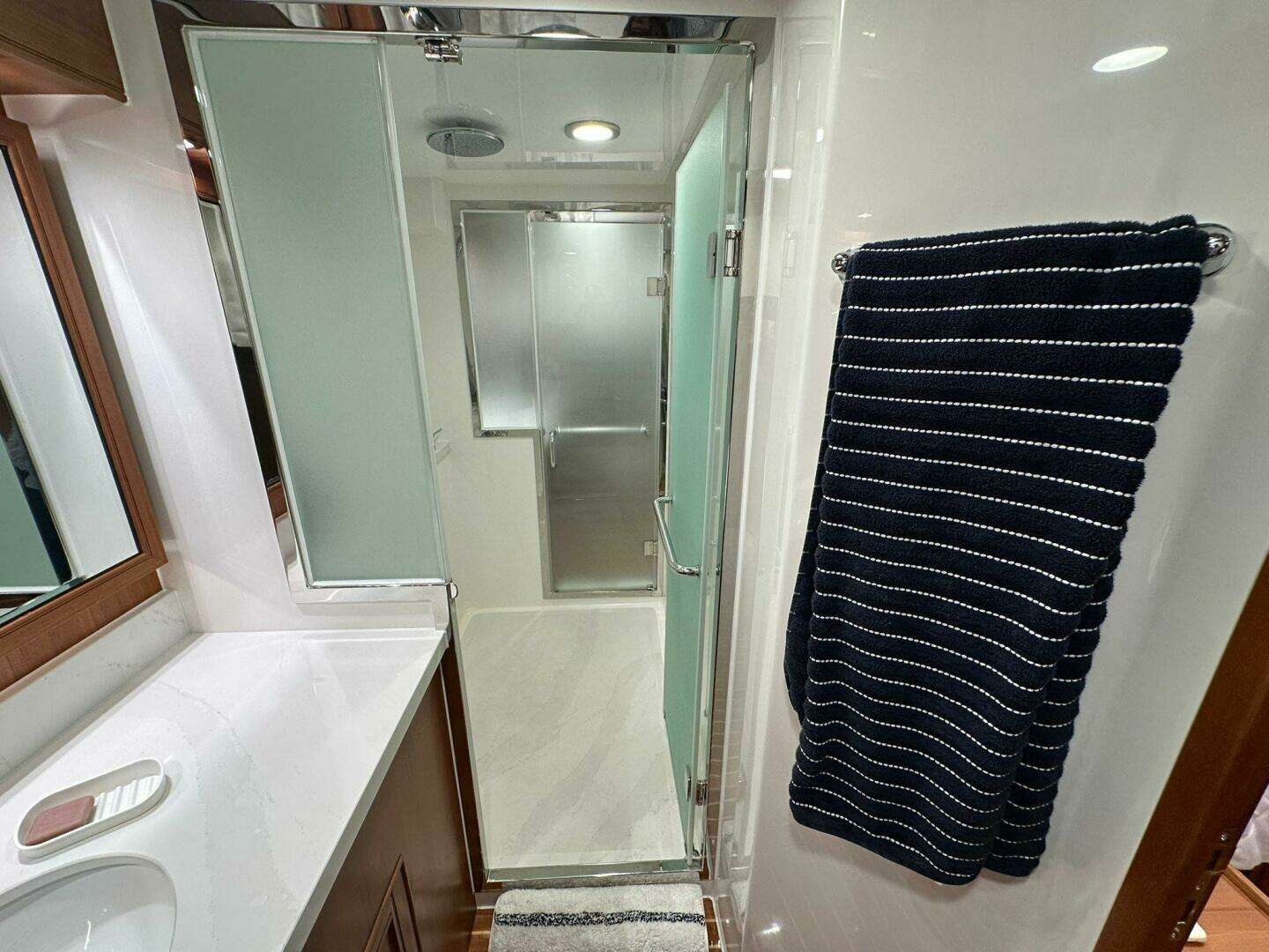 2023 Marlow Explorer 66E - CB - Image 38