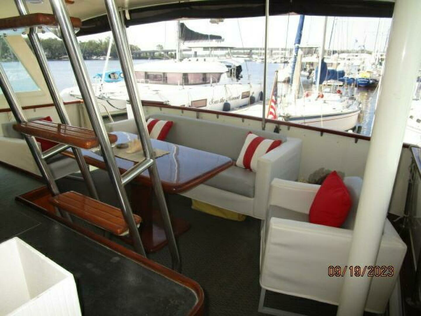 1986 Hatteras 63 CPMY - Image 31